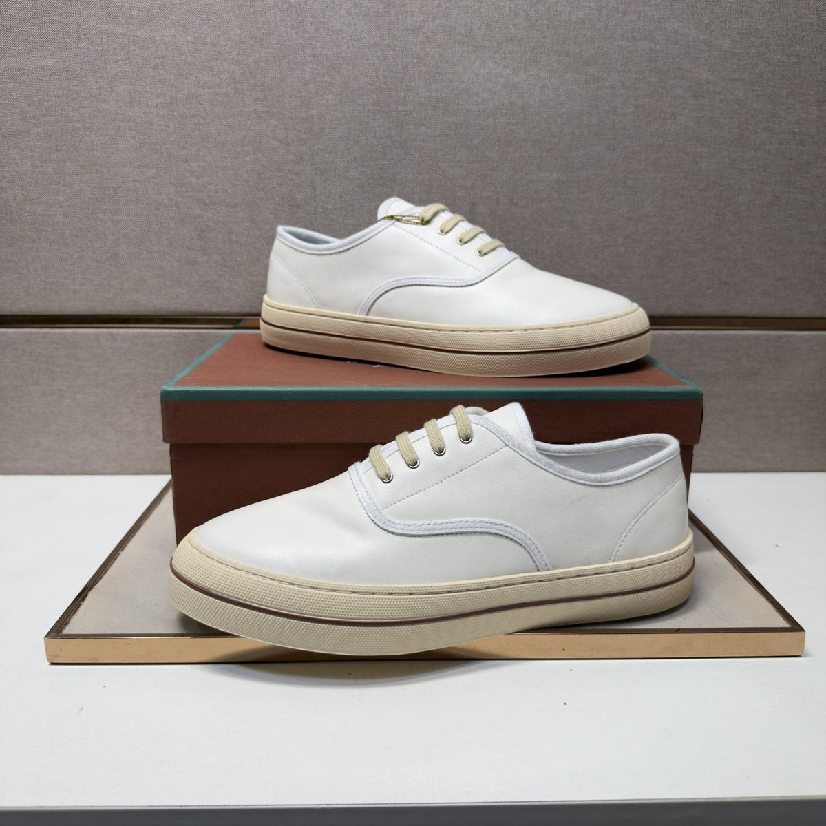 Men's Low-Top Lace-Up Sneakers